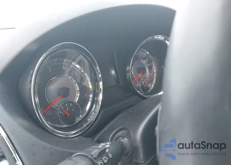 2015 Chrysler Town & Country Touring-L z USA, uszkodzony, nr VIN 2C4RC1CG6FR662628